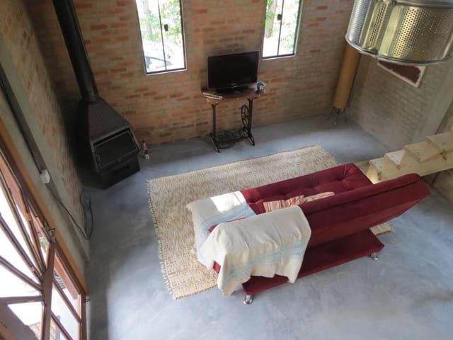 Casa com 375m² 1 quarto e 1 banheiro, à venda, no bairro Rio Vermelho em Florianópolis