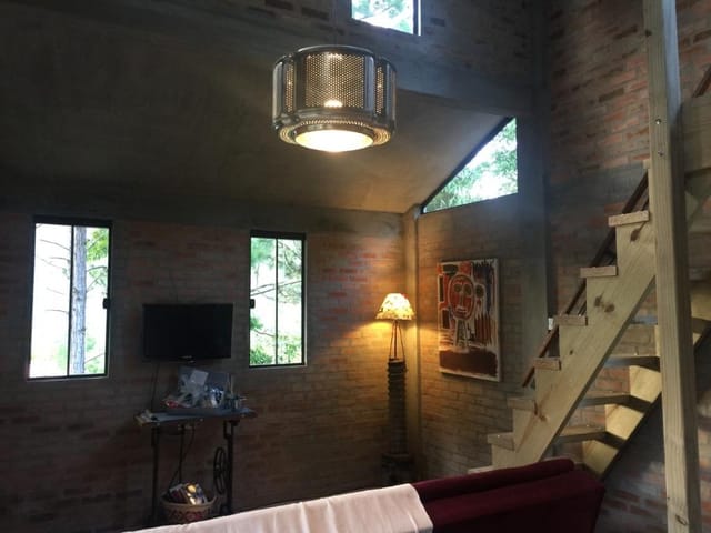 Casa com 375m² 1 quarto e 1 banheiro, à venda, no bairro Rio Vermelho em Florianópolis