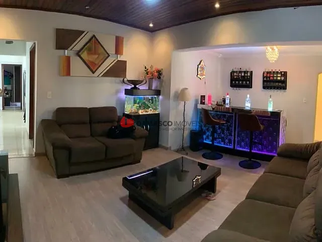 Casa com 251m² 2 quartos e 1 banheiro, à venda, no bairro Olímpico em São Caetano Do Sul