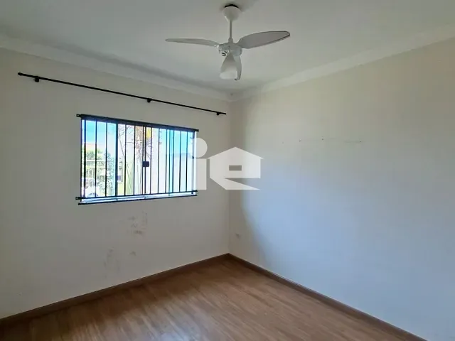 Casa com 153m² 2 quartos e 1 banheiro, à venda, no bairro Jardim Cidade Verde em Rolândia