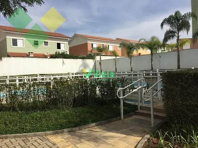 Casa com 89m², à venda, no bairro Jardim Carlos Cooper em Suzano
