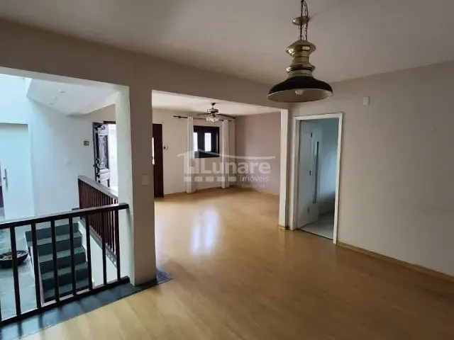 Casa com 400m² 5 quartos e 4 banheiros, à venda, no bairro Vila Oliveira em Mogi das Cruzes