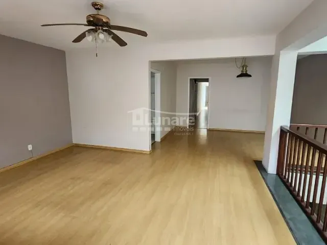 Casa com 400m² 5 quartos e 4 banheiros, à venda, no bairro Vila Oliveira em Mogi das Cruzes