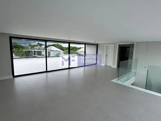 Casa 5 quartos e 10 banheiros, à venda, no bairro Barra da Tijuca em Rio de Janeiro