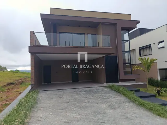 Casa com 456m² 4 quartos e 5 banheiros, à venda, no bairro Condomínio Vale das Águas em Bragança Paulista