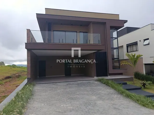 Casa com 456m² 4 quartos e 5 banheiros, à venda, no bairro Condomínio Vale das Águas em Bragança Paulista