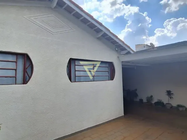 Casa com 250m² 3 quartos e 1 banheiro, à venda, no bairro Vila Albertina em Ribeirão Preto