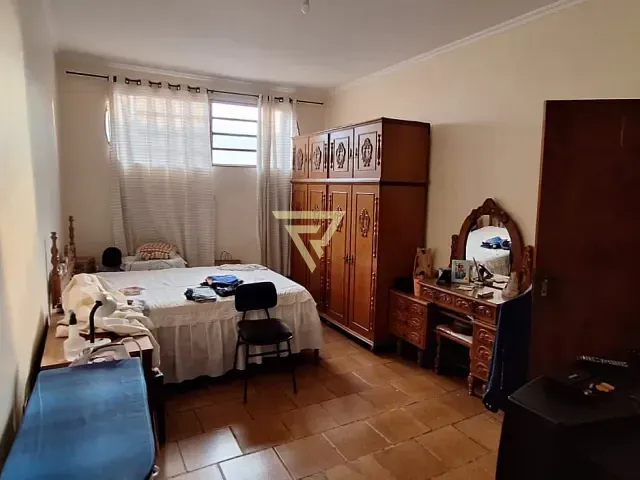 Casa com 250m² 3 quartos e 1 banheiro, à venda, no bairro Vila Albertina em Ribeirão Preto