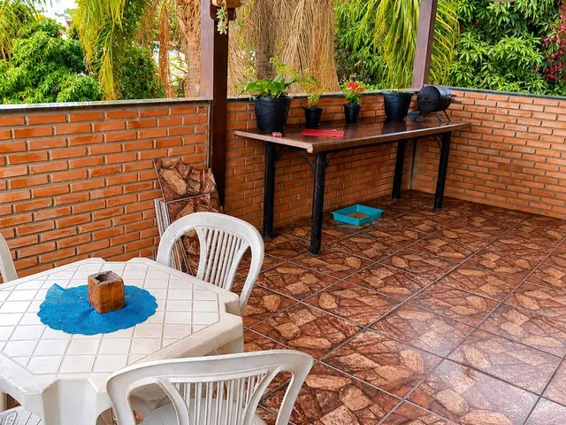 Casa 3 quartos e 1 banheiro, à venda, no bairro Veneza em Ribeirão das Neves