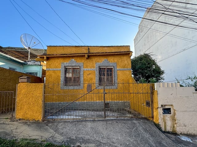 Casa 2 quartos e 1 banheiro, para alugar, no bairro Boa Vista em Juiz de Fora