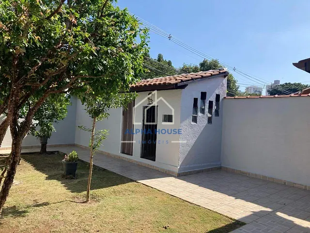 Casa com 310m² 3 quartos e 3 banheiros, à venda, no bairro Jardim Independência em Taubaté