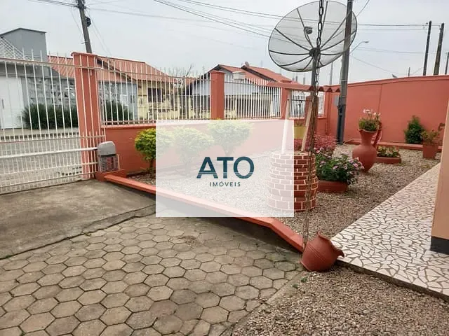 Casa 4 quartos e 2 banheiros, à venda, no bairro Universitário em Tijucas