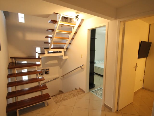 Sobrado com 213m² 3 quartos e 4 banheiros, à venda, no bairro Centro em Ponta Grossa