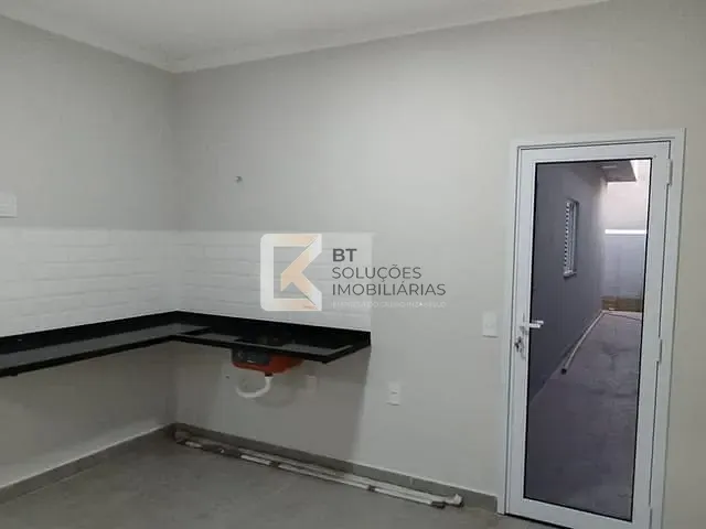 Casa com 175m² 3 quartos e 1 banheiro, à venda, no bairro Jardim das Maritacas em Indaiatuba