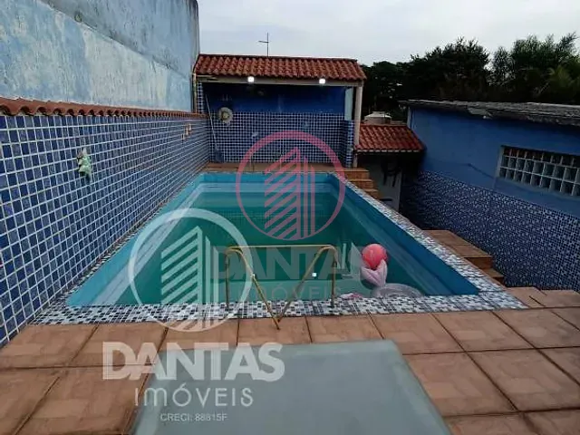 Casa com 263m² 3 quartos e 4 banheiros, para alugar, no bairro Presidente Altino em Osasco