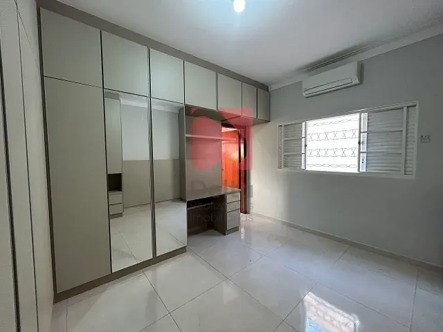 Casa 3 quartos e 1 banheiro, à venda, no bairro Jardim Kanebo em Pirassununga