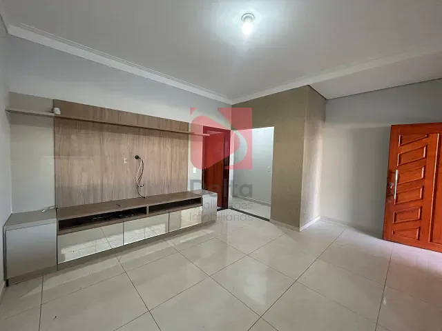 Casa 3 quartos e 1 banheiro, à venda, no bairro Jardim Kanebo em Pirassununga