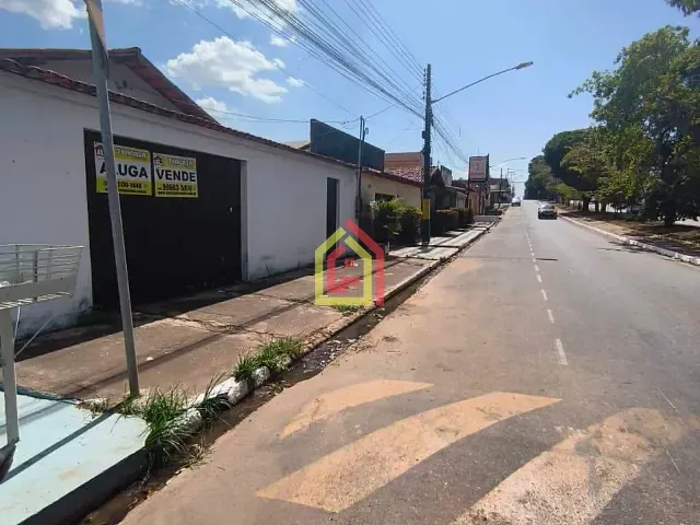 Casa com 300m² 3 quartos e 2 banheiros, à venda ou para alugar, no bairro Novo Horizonte em Marabá