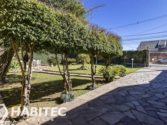 Casa 3 quartos e 4 banheiros, à venda, no bairro São Braz em Curitiba