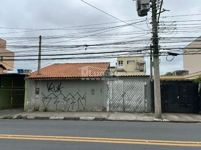 Casa com 250m² 2 quartos e 1 banheiro, à venda, no bairro Vila Suissa em Mogi das Cruzes