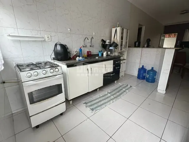 Casa com 250m² 2 quartos e 1 banheiro, à venda, no bairro Vila Suissa em Mogi das Cruzes