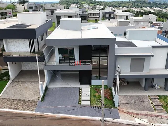 Casa 3 quartos e 4 banheiros, à venda, no bairro Olímpico em Londrina
