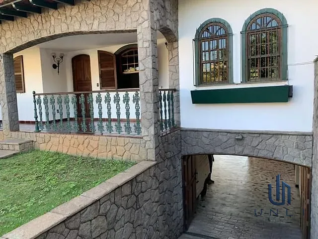 Casa 4 quartos e 3 banheiros, à venda, no bairro Laranjal em Volta Redonda