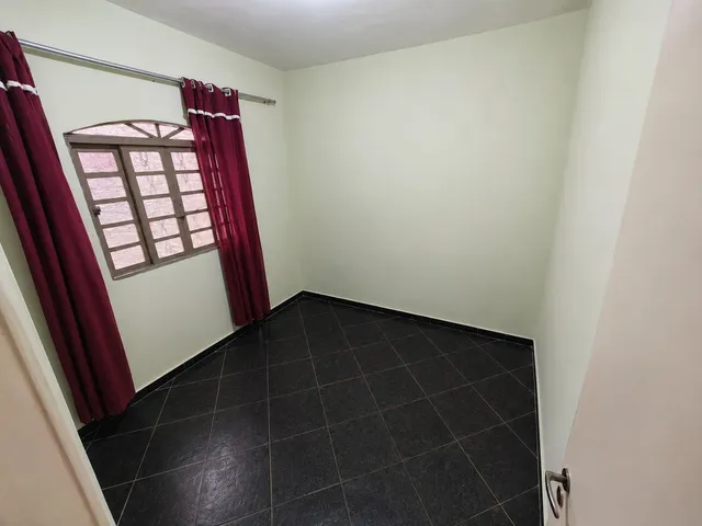 Casa 3 quartos e 2 banheiros, à venda, no bairro Xodó Marize em Belo Horizonte