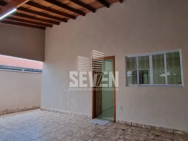Casa com 120m² 2 quartos e 2 banheiros, à venda, no bairro Jardim Helena em Bauru