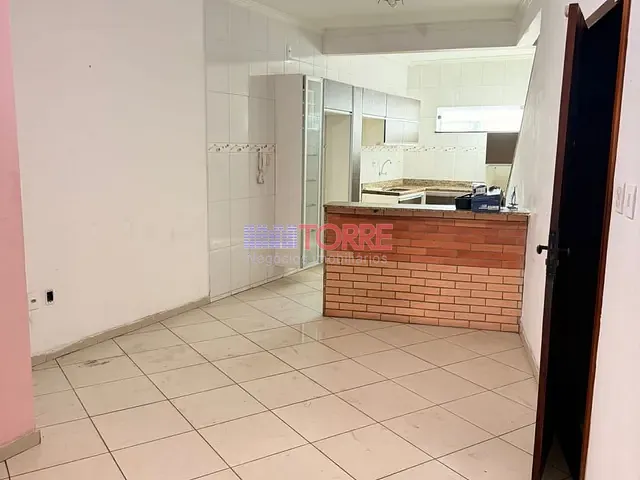 Casa 3 quartos e 2 banheiros, para alugar, no bairro Alto Maron em Itabuna