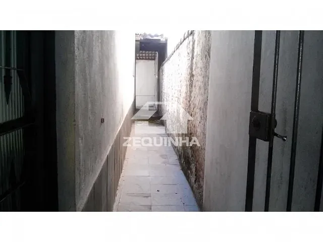Casa com 485m² 3 quartos e 2 banheiros, à venda, no bairro Jardim Roberto em Osasco