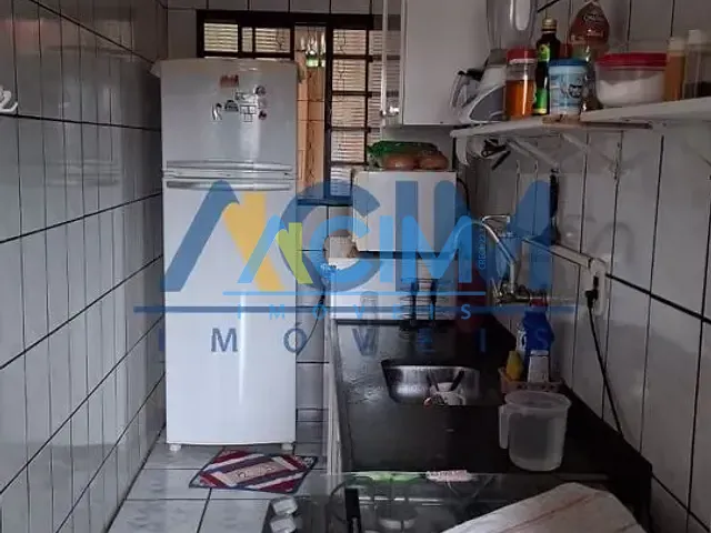 Casa com 250m² 3 quartos e 1 banheiro, à venda, no bairro Centro em Jaguariúna
