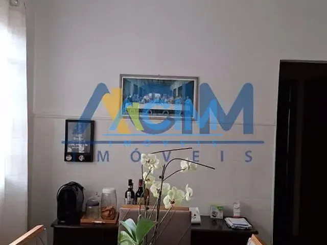 Casa com 250m² 3 quartos e 1 banheiro, à venda, no bairro Centro em Jaguariúna