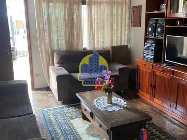Casa com 200m² 4 quartos e 2 banheiros, à venda, no bairro Vila Graziela em São Paulo