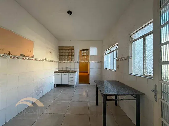 Casa 4 quartos e 2 banheiros, à venda, no bairro Cariru em Ipatinga