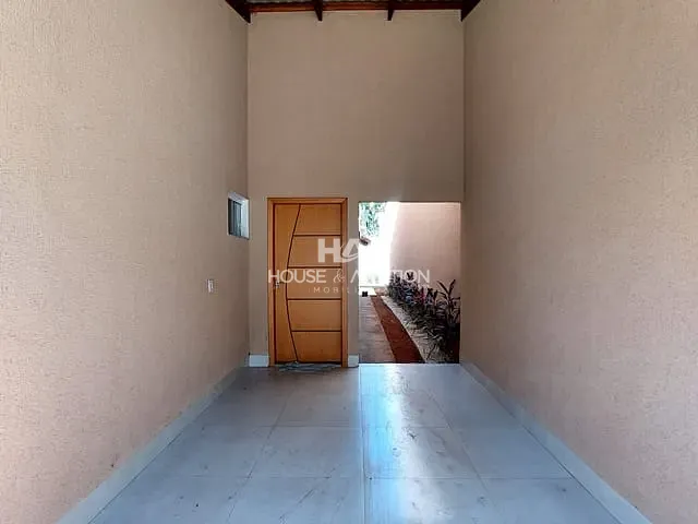 Casa com 180m² 3 quartos e 2 banheiros, à venda, no bairro Jardim Mariliza em Goiânia