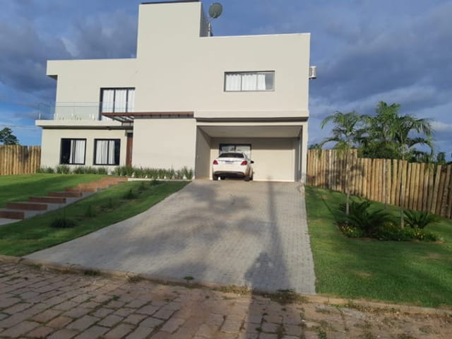 Casa com 1093m² 4 quartos e 5 banheiros, à venda, no bairro Área Rural de Cuiabá em Cuiabá