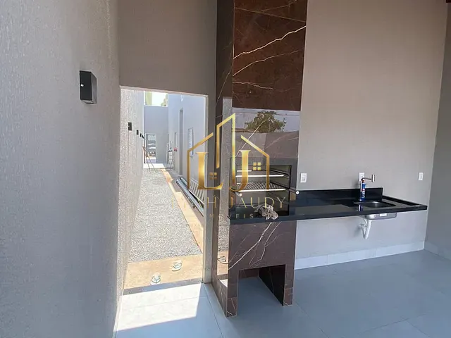 Casa com 216m² 3 quartos e 3 banheiros, à venda, no bairro Centro-Sul em Várzea Grande