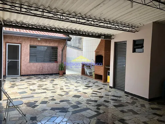 Casa com 150m² 2 quartos e 2 banheiros, à venda, no bairro Centro em Capivari