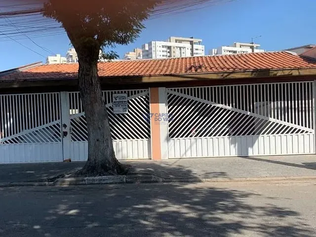 Casa com 323m² 2 quartos e 2 banheiros, à venda, no bairro Parque Industrial em São José dos Campos
