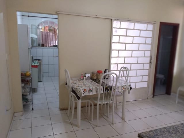 Casa com 109m² 4 quartos e 3 banheiros, à venda, no bairro Parque Xangri-Lá em Contagem