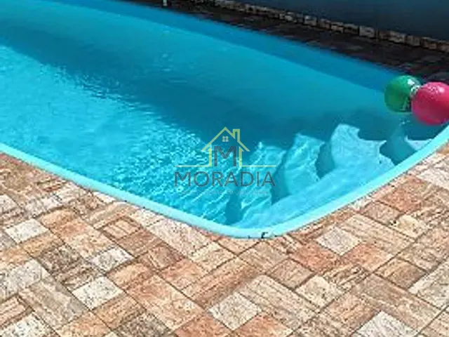 Casa com 236m² 2 quartos e 2 banheiros, à venda, no bairro Centro em Guaxupé