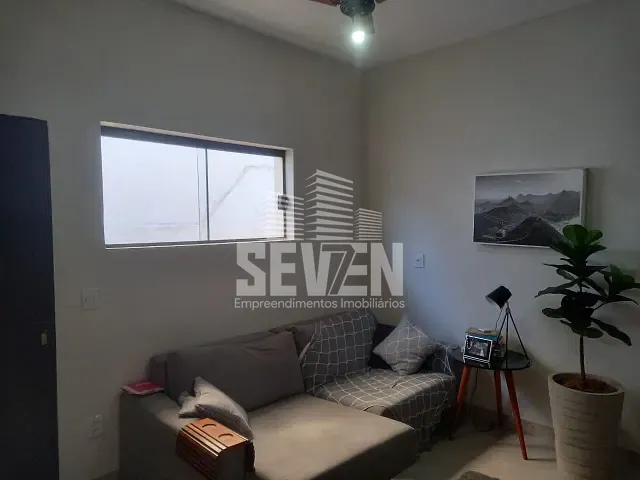 Casa com 460m² 4 quartos e 2 banheiros, à venda, no bairro Jardim Panorama em Bauru