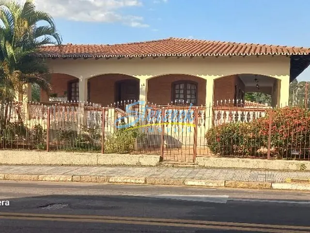 Casa com 935m² 3 quartos e 3 banheiros, à venda, no bairro Centro em Vinhedo