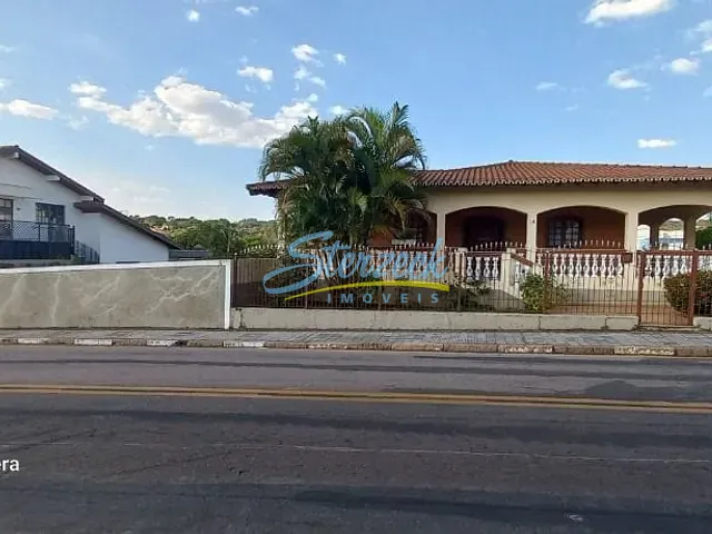 Casa com 935m² 3 quartos e 3 banheiros, à venda, no bairro Centro em Vinhedo