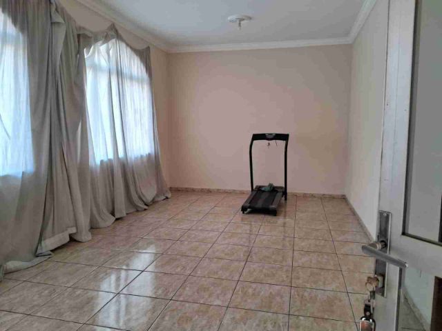 Casa 6 quartos e 3 banheiros, à venda, no bairro São Mateus em Juiz de Fora