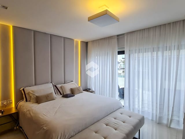 Casa com 300m² 4 quartos e 6 banheiros, à venda, no bairro Recreio dos Bandeirantes em Rio de Janeiro