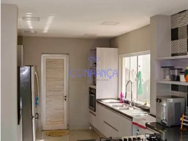 Casa com 589m² 4 quartos e 5 banheiros, à venda, no bairro Campo Grande em Rio de Janeiro