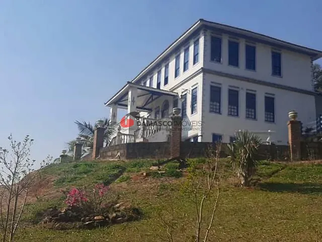 Casa com 12500m² 6 quartos e 7 banheiros, à venda, no bairro Dos Pires em Sapucaí-Mirim