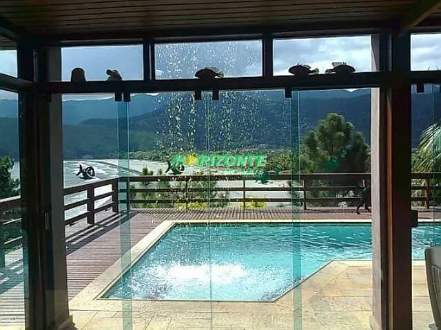 Casa com 550m² 5 quartos e 4 banheiros, à venda, no bairro Barequeçaba em São Sebastião